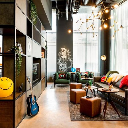 Moxy Glasgow Sec Екстериор снимка