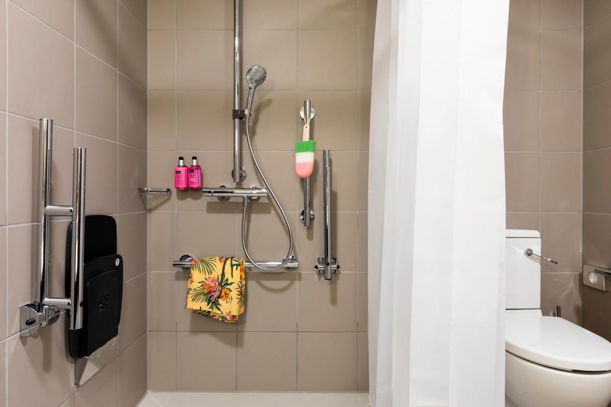 Moxy Glasgow Sec Екстериор снимка
