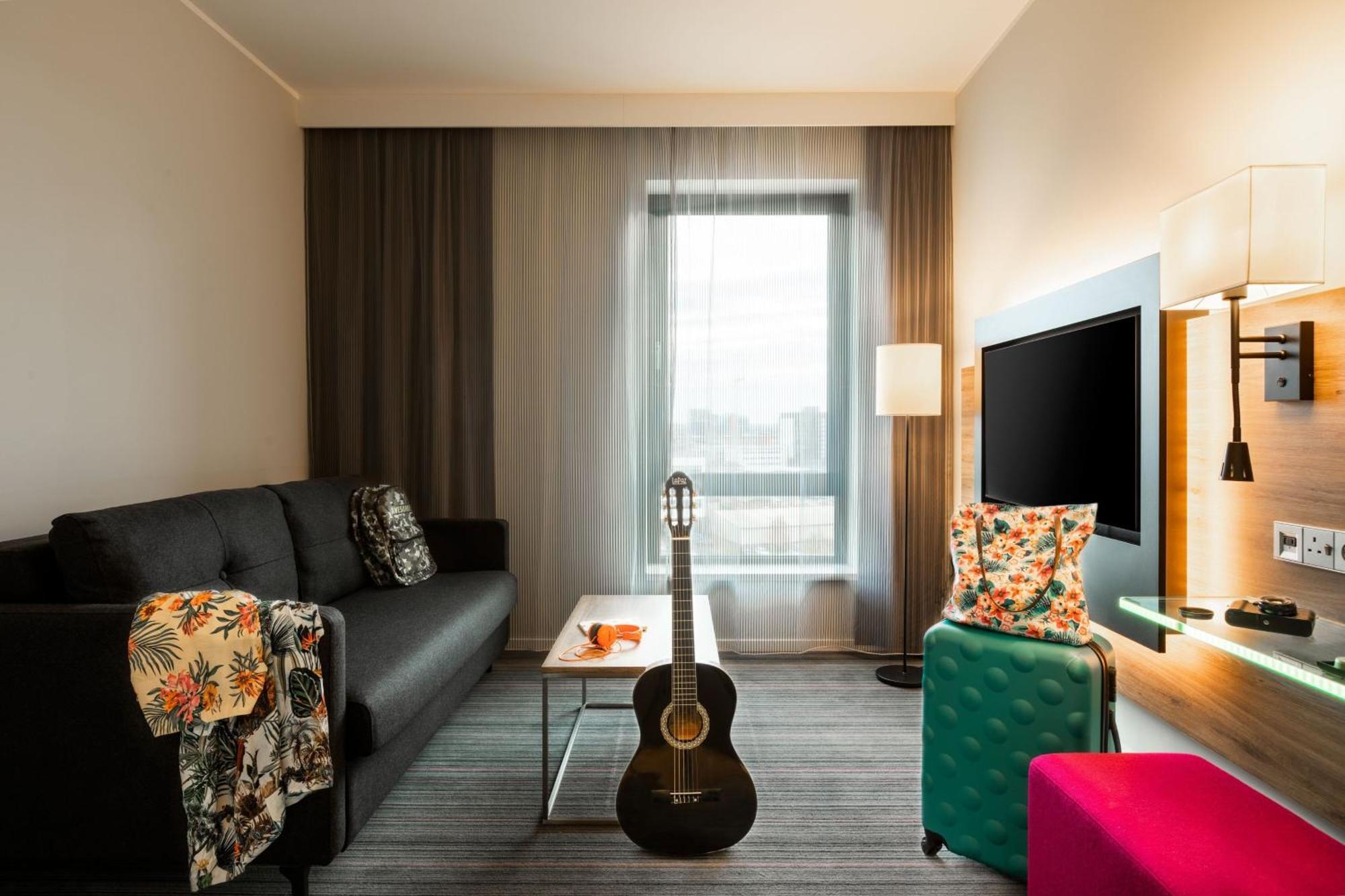 Moxy Glasgow Sec Екстериор снимка
